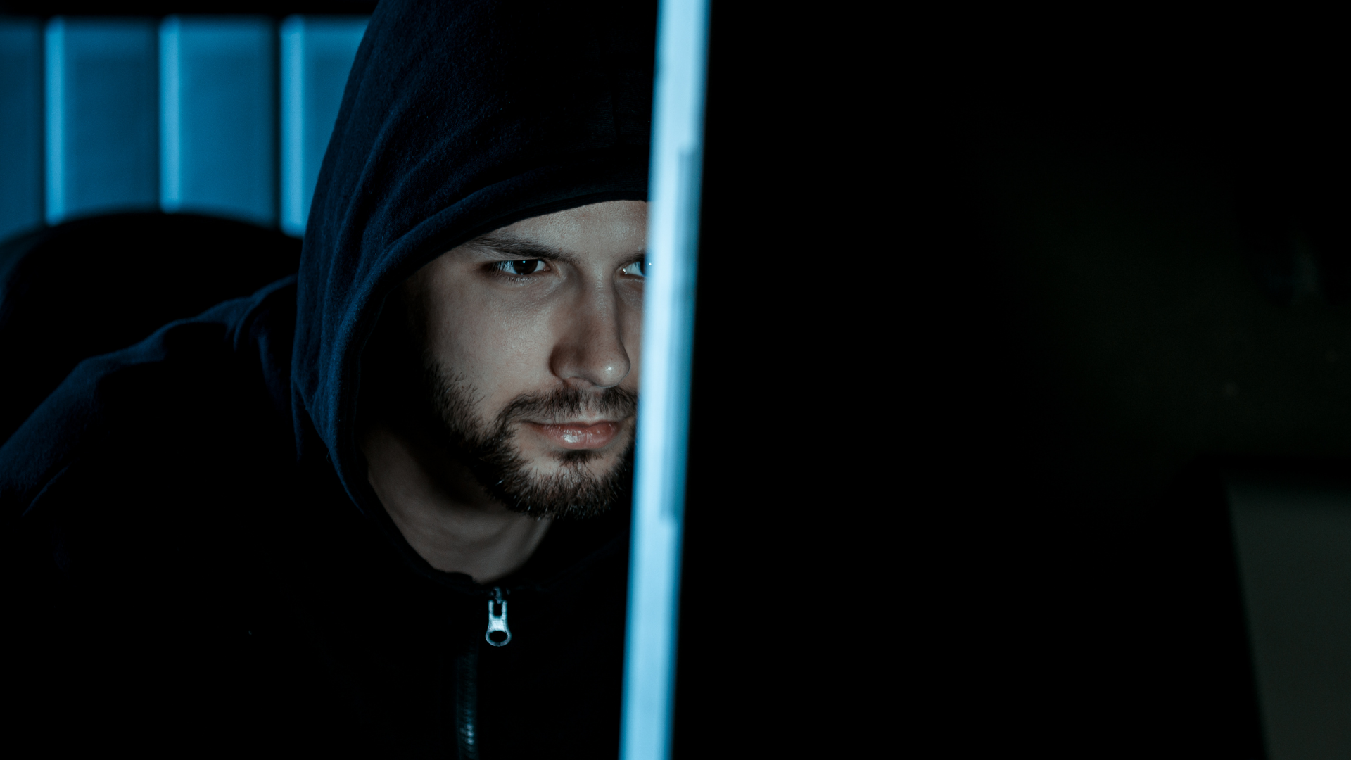 Hunt down threats and hackers, fix holes in your network and prevent your emails from delivering and receiving spam and viruses. Hunt down threats and hackers, fix holes in your network and prevent your emails from delivering and receiving spam and viruses.
